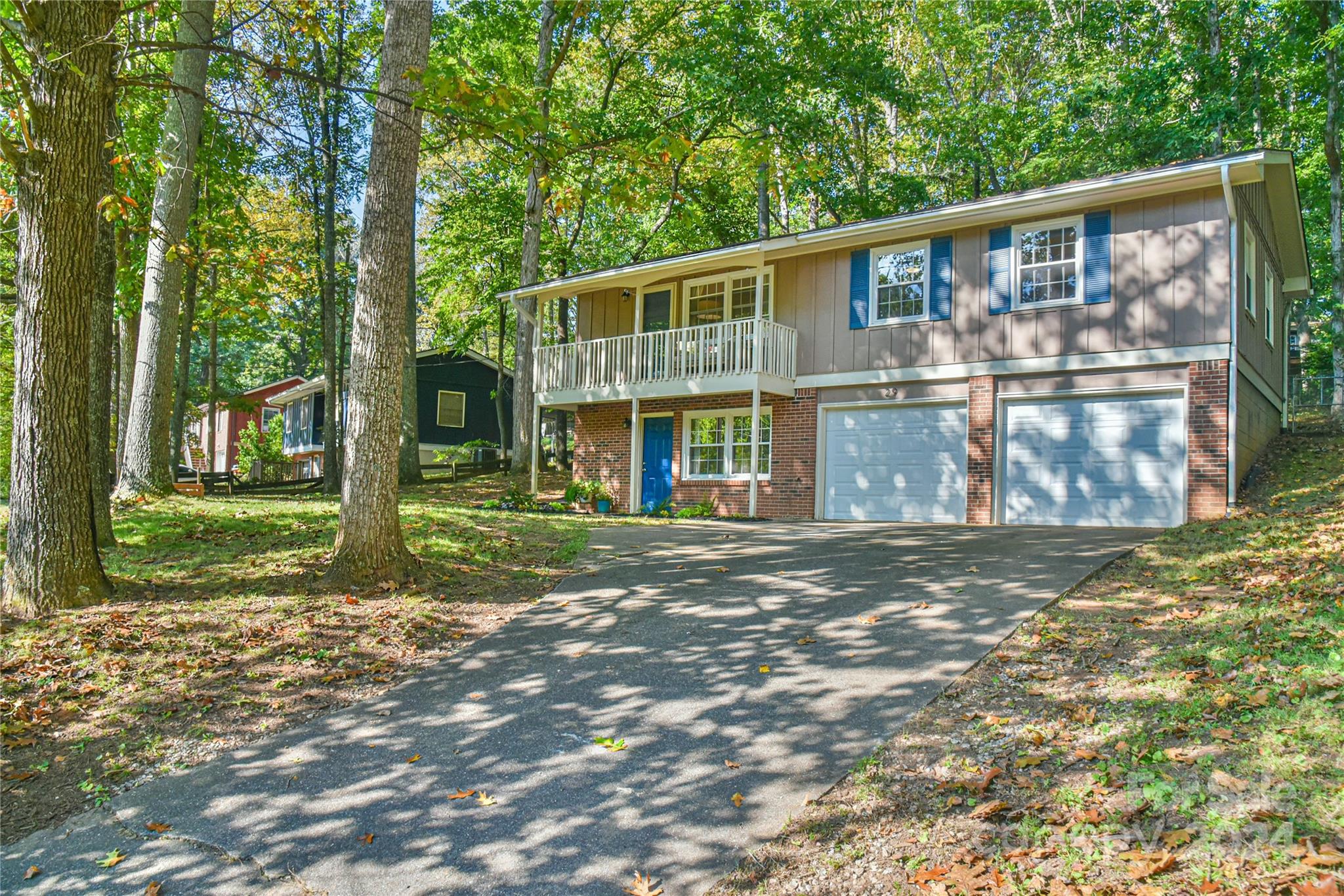 Lancelot Ln, Asheville, NC 28806