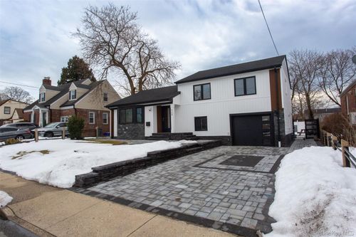 712 Barnes Ave, Baldwin, NY, 11510-4020 | Card Image