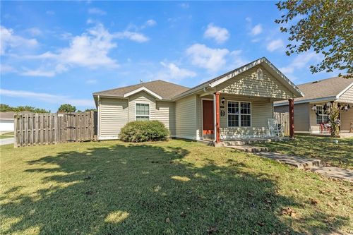 4426 W Sweetgum Ln, Fayetteville, AR, 72704-7916 | Card Image