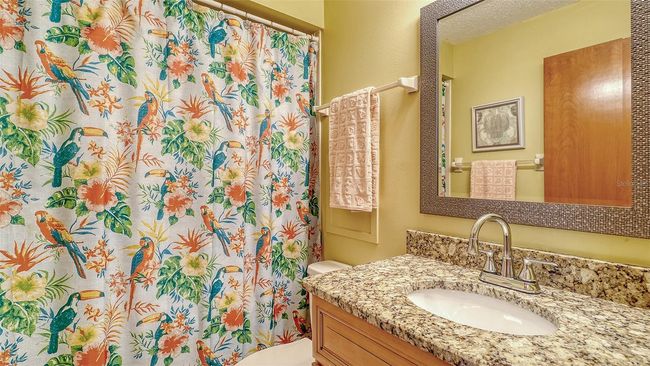 Secondary Bathroom | Image 25