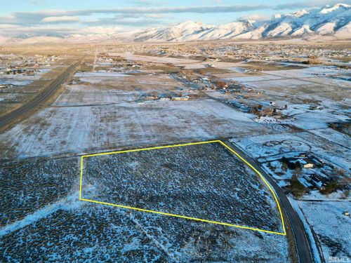 187 Flowing Wells Dr, Spring Creek, NV, 89815-5619 | Card Image
