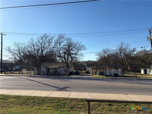 601 N 1st St, Copperas Cove, TX, 76522-1311 | Card Image