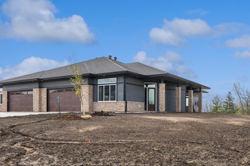 1901 Country Club Dr, Coralville, IA, 52241-1181 | Card Image