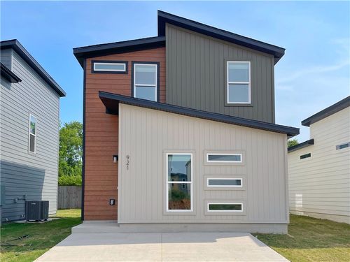 921 Reading Railroad Ln, Bentonville, AR, 72713 | Card Image