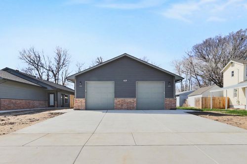 423 S All Hallows Ave, Wichita, KS, 67213-2325 | Card Image