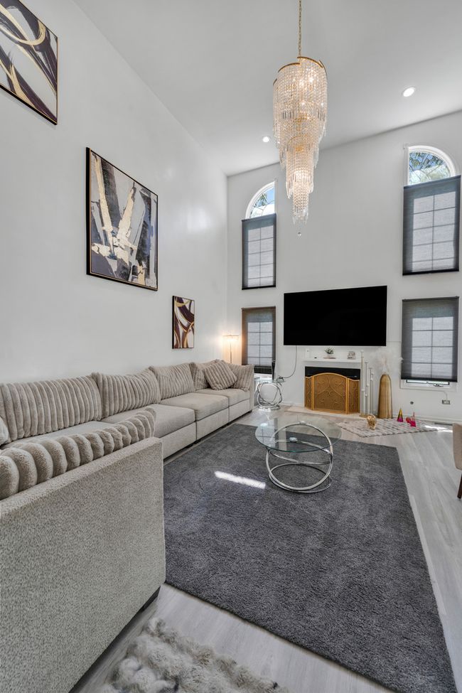 17964 Upland Dr, Townhouse with 3 bedrooms, 4 bathrooms and 2 parking in Tinley Park IL | Image 11