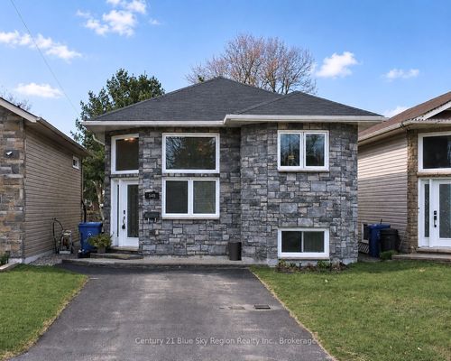 545 Ann St, North Bay, ON, P1B5L4 | Card Image