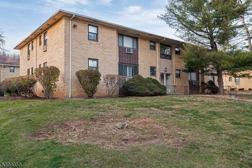 d-401 Us Highway 22, North Plainfield, NJ, 07060-3805 | Card Image