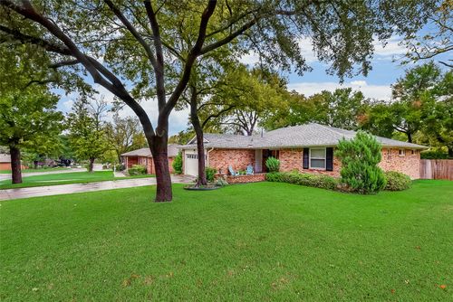 8539 Bretshire Dr, Dallas, TX, 75228-5333 | Card Image