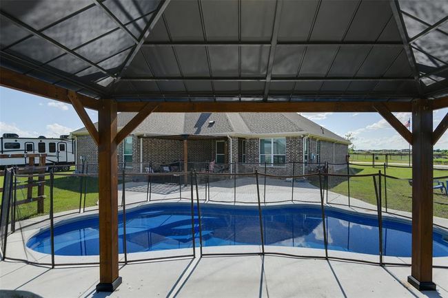 7816 Wheatland Court, House other with 4 bedrooms, 3 bathrooms and null parking in Godley TX | Image 25