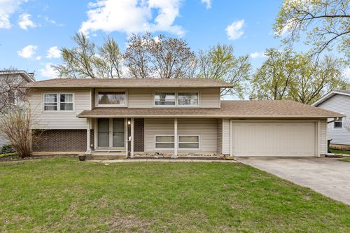 75 Kendal Rd, Elk Grove Village, IL, 60007-3938 | Card Image