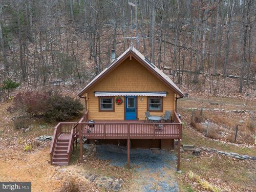 249 Crestview Ln, Berkeley Springs, WV, 25411-4732 | Card Image