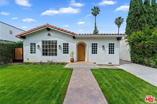 9005 Rosewood Ave, Los Angeles, CA, 90066-1735 | Card Image