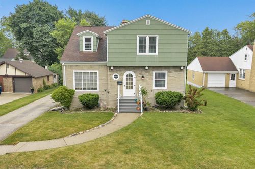 1307 S Clay Street, ALLOUEZ, WI, 54301 | Card Image