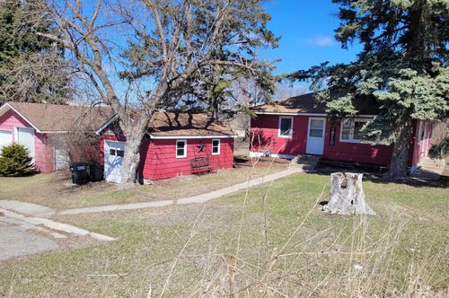 902 Union St W, Detroit Lakes, MN, 56501-2217 | Card Image