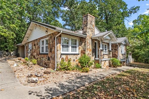 9106 Highway 62 E, Green Forest, AR, 72638-3112 | Card Image