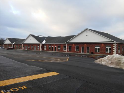 unit-7-8279 Mayfield Rd, Chesterland, OH, 44026-2540 | Card Image