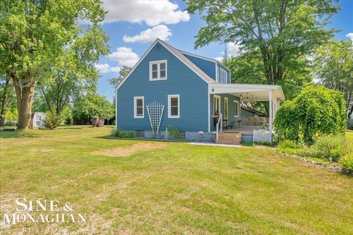7446 Lapeer Rd, Clyde, MI, 48049-4009 | Card Image