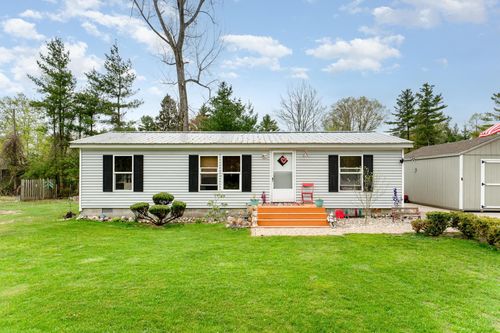 1035 3rd St, Alabaster, MI, 48763-9575 | Card Image