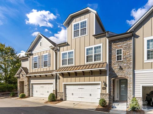 9106 Catherine Woods Pl, Charlotte, NC, 28277-4862 | Card Image
