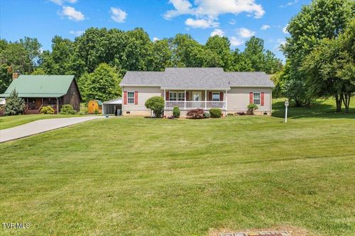 658 Cross Community Road, Blountville, TN, 37617 | Card Image