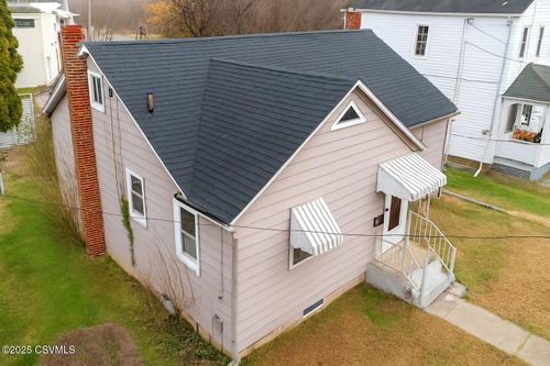 250 Hughes St, Berwick, PA, 18603-4618 | Card Image