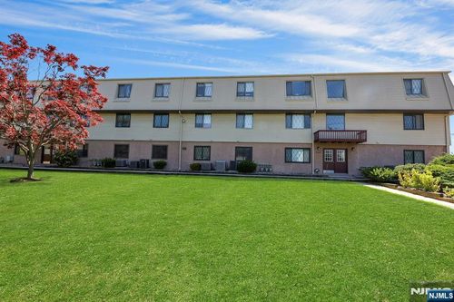 846 Riverside, Lyndhurst, NJ, 07071 | Card Image