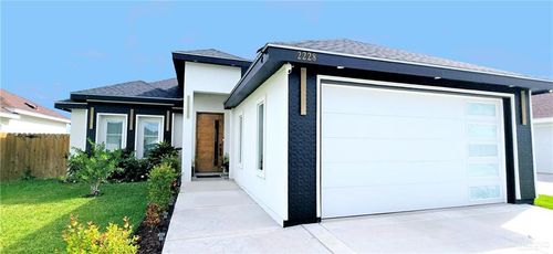 2228 N Revolution St, Edinburg, TX, 78541-5718 | Card Image