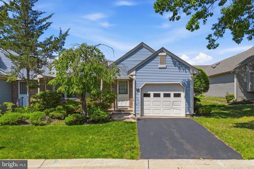 9 Patrick Henry Ct, MONROE TOWNSHIP, NJ, 08831-5478 | Card Image