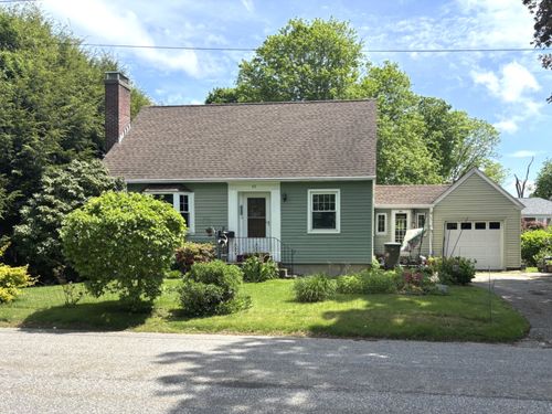 65 Hewitt St, Willimantic, CT, 06226-2840 | Card Image