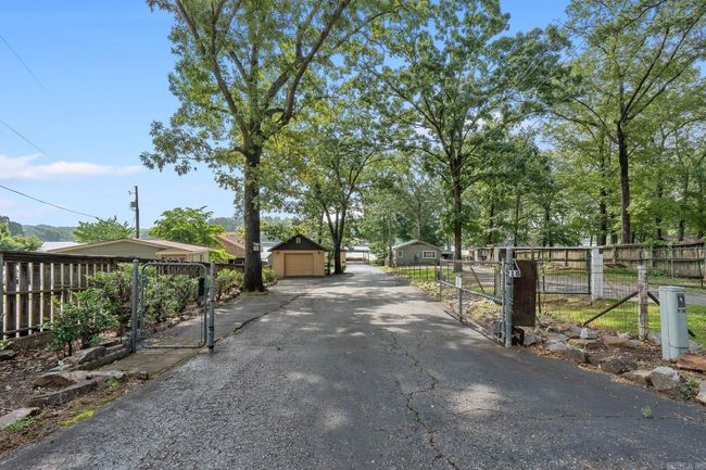 218 Mcdonald Loop, House other with 5 bedrooms, 3 bathrooms and null parking in Hot Springs AR | Image 4