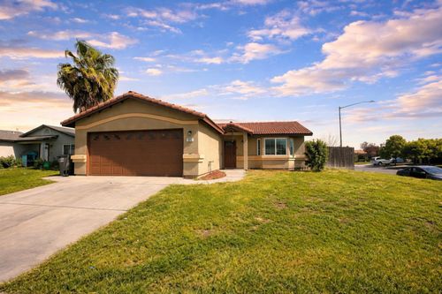 1895 Madison Dr, Madera, CA, 93638-1790 | Card Image