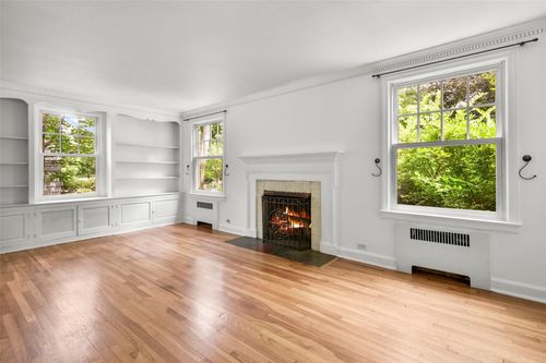 721 Forest Ave, Mamaroneck, NY, 10543-4416 | Card Image