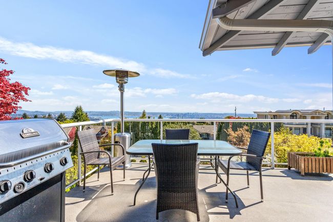 1111 Gilston Road, House other with 5 bedrooms, 3 bathrooms and 3 parking in West Vancouver BC | Image 18
