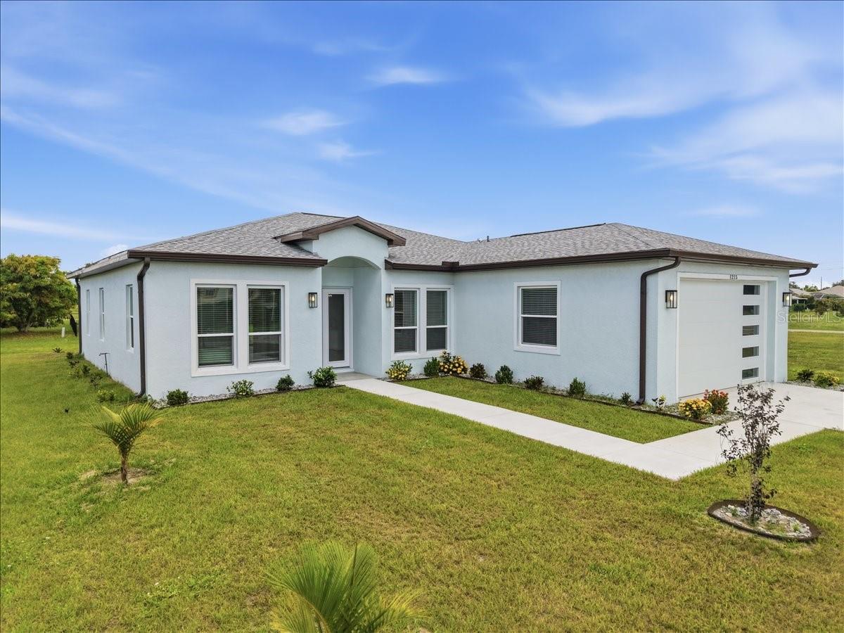 Residential in PUNTA GORDA 3