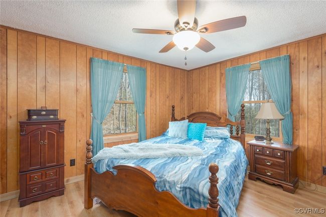 1316 General Puller Hwy, House other with 3 bedrooms, 2 bathrooms and null parking in Saluda VA | Image 22