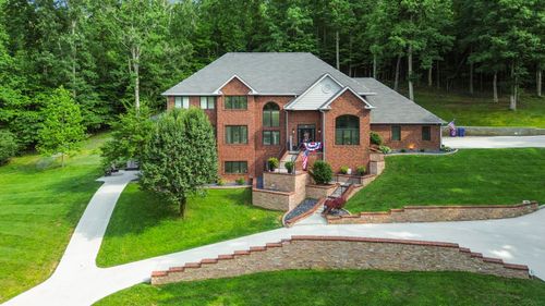 1357 Heather Hills Dr, Somerset, KY, 42503-8046 | Card Image