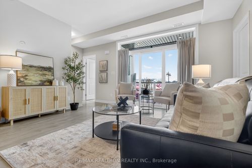 2k-155 Thomas Slee Dr, Kitchener, ON, N2P0J8 | Card Image