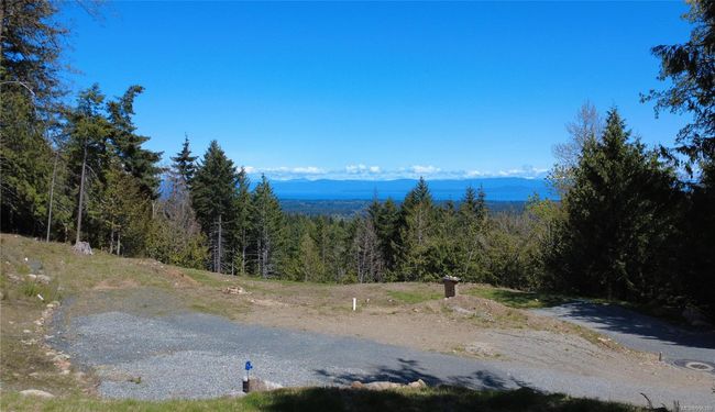 1725 Warn Way, Home with 0 bedrooms, 0 bathrooms and null parking in Qualicum Beach BC | Image 4