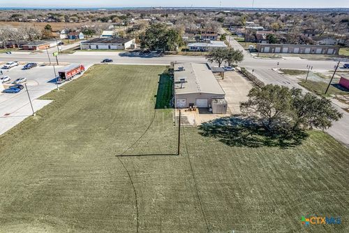 1327 W Austin Street, Port Lavaca, TX, 77979 | Card Image