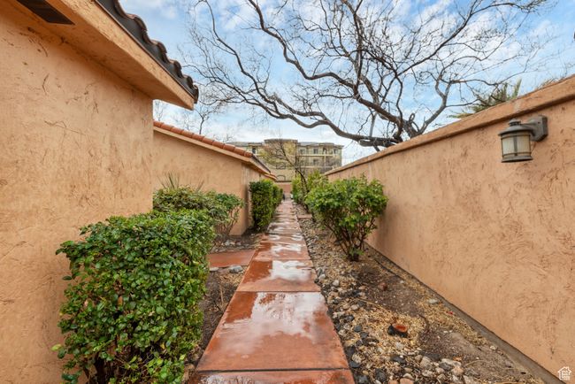 View of yard with fence | Image 37