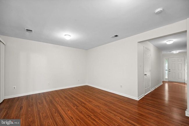 2441 Wheat Meadow Cir, Townhouse with 3 bedrooms, 4 bathrooms and null parking in HERNDON VA | Image 5