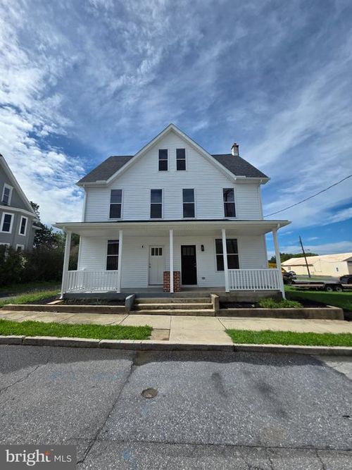 331 N College St, PALMYRA, PA, 17078-1612 | Card Image