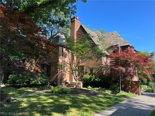 16287 Brewster Rd, Cleveland Heights, OH, 44112-3543 | Card Image