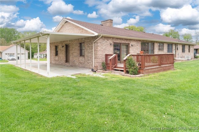 85 Northfield Dr, Home with 3 bedrooms, 3 bathrooms and null parking in Scottsburg IN | Image 23