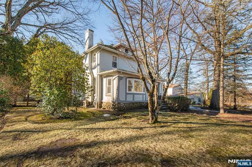 181 Ridge Ave, Park Ridge, NJ, 07656-1602 | Card Image