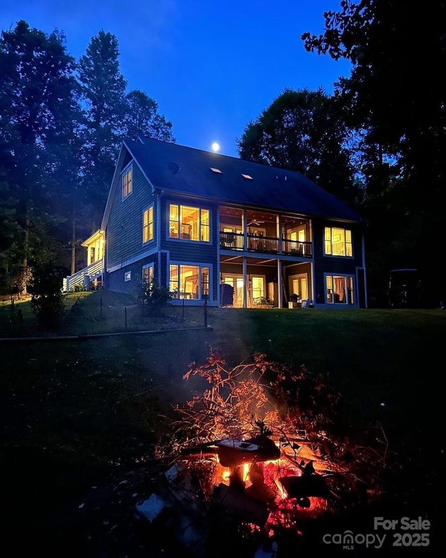 53 Sovereign Ln, House other with 3 bedrooms, 5 bathrooms and null parking in Fairview NC | Image 46