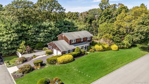 21 View Rd, Setauket, NY, 11733-3044 | Card Image