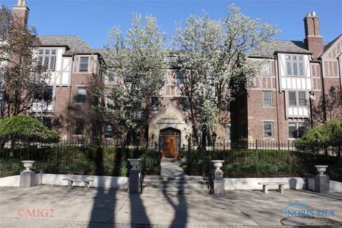 unit-2-2200 Scottwood Ave, Toledo, OH, 43620-1182 | Card Image