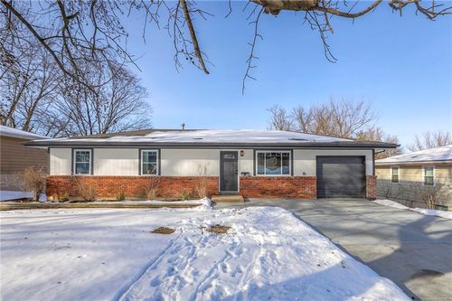 7708 Ne 53rd St, Kansas City, MO, 64119-4040 | Card Image